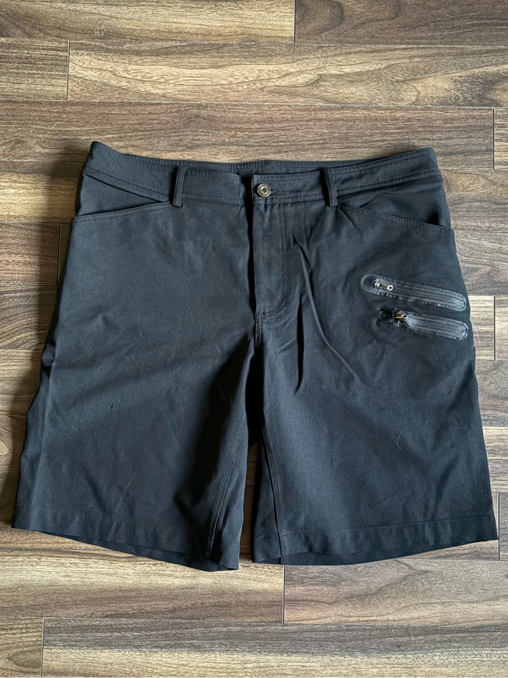 lululemon athletica Men's Black Athletic Shorts with Zip Pocket